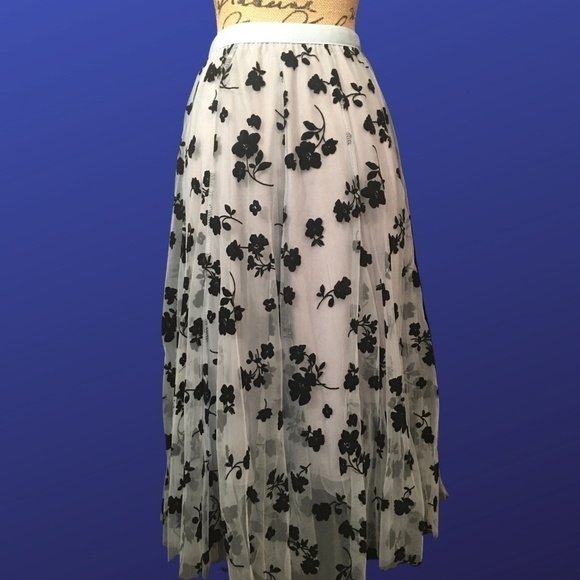 CHICWISH 3D POSY TRIPLE-LAYERED MESH MIDI SKIRT in DUSTY BLUE, Size S-M